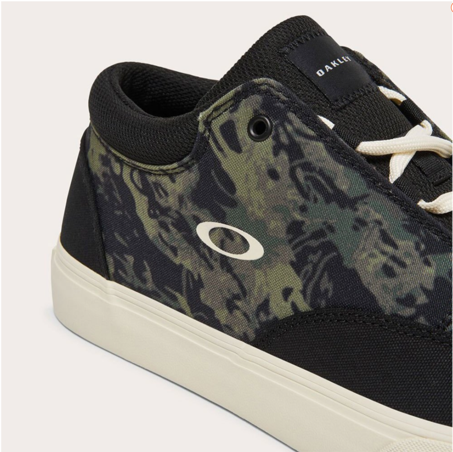 Oakley Banks Low Canvas Trainers