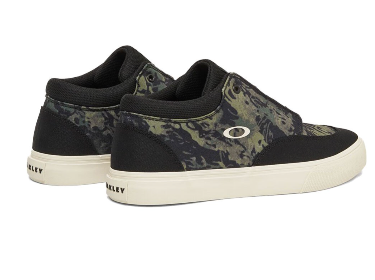 Oakley Banks Low Canvas Trainers