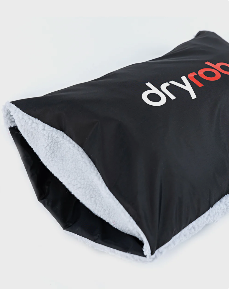 Dryrobe Cushion Cover ===Red/Black===