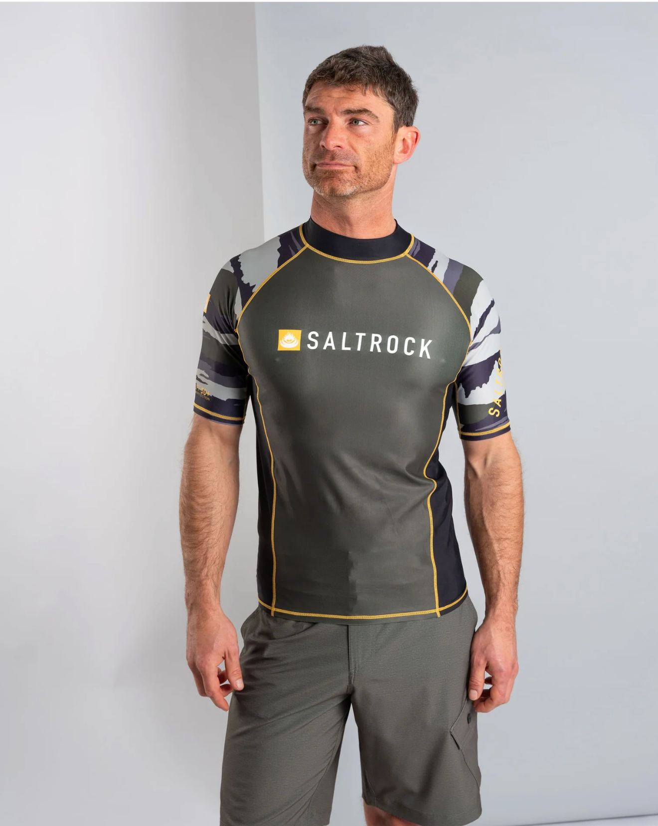 SALTROCK Camo Stripe - Mens Short Sleeve Rashvest - Camo Green