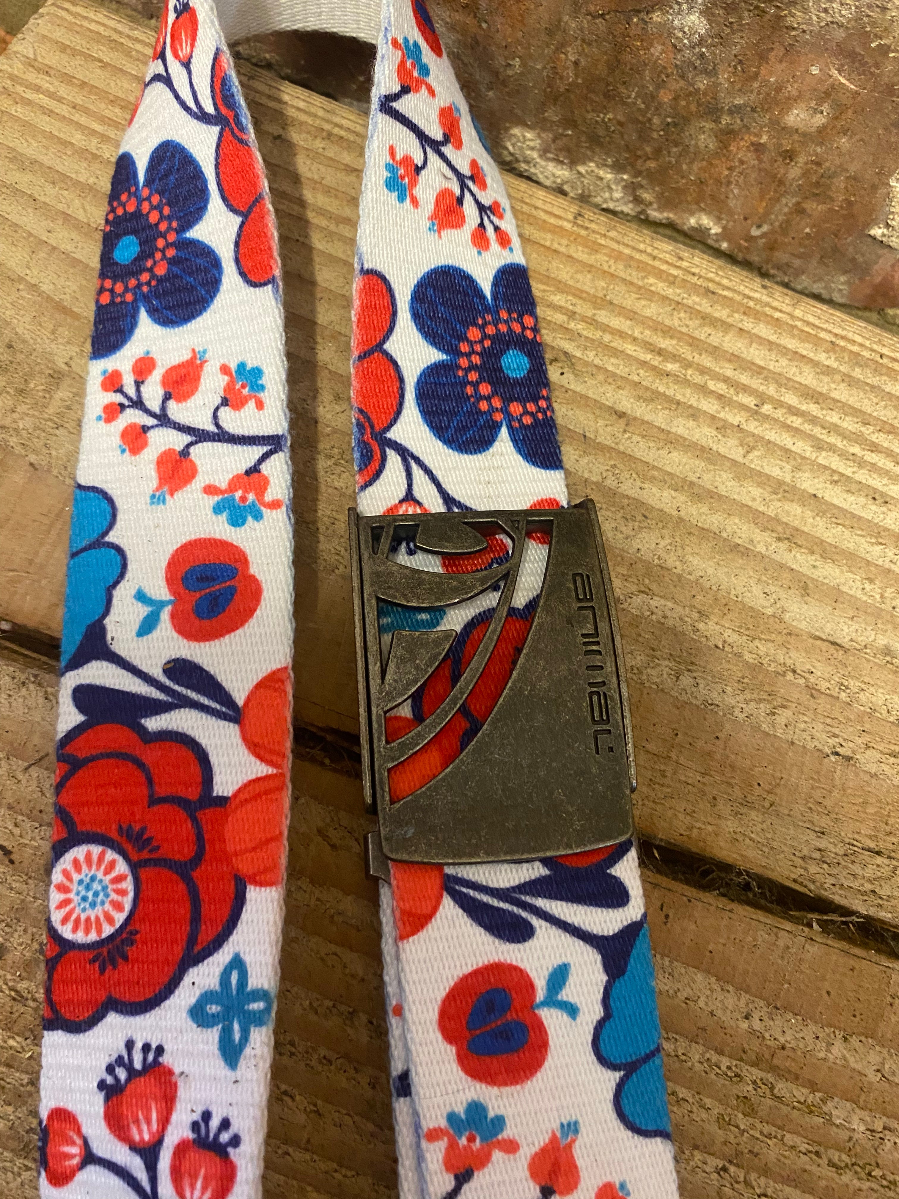 ANIMAL FLOWER BELT