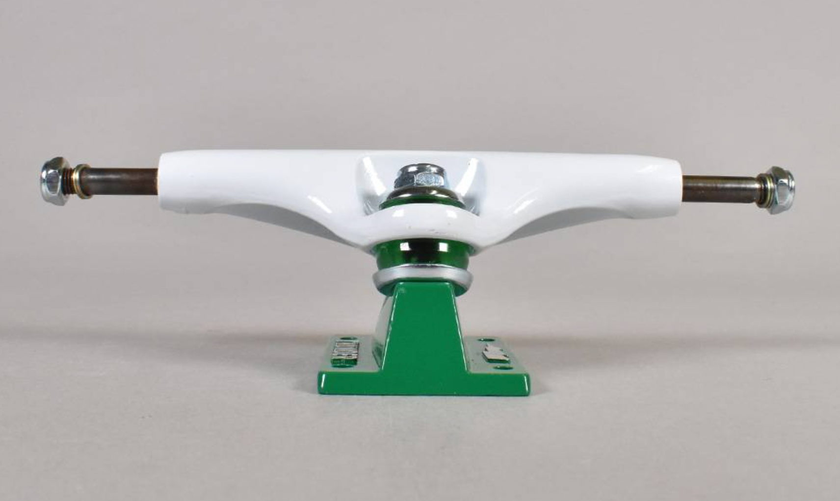 Thunder Gas Giant (White/Green) 149 Skateboard Trucks