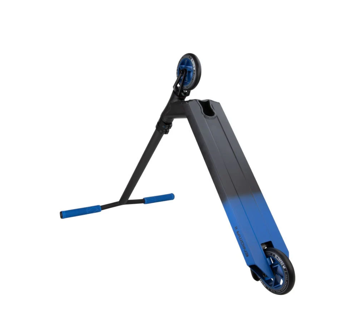 BLAZOR PRO -ENIGMA 2 - BLACK/BLUE - SCOOTER