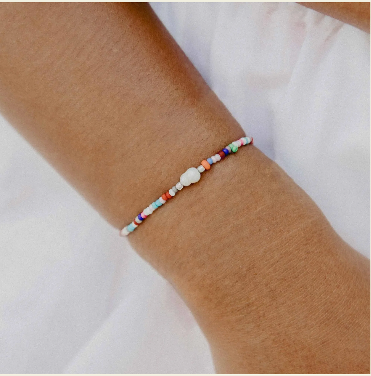 PINEAPPLE MATIRA FRESHWATER PEARL BEADED BRACELET SHP-062