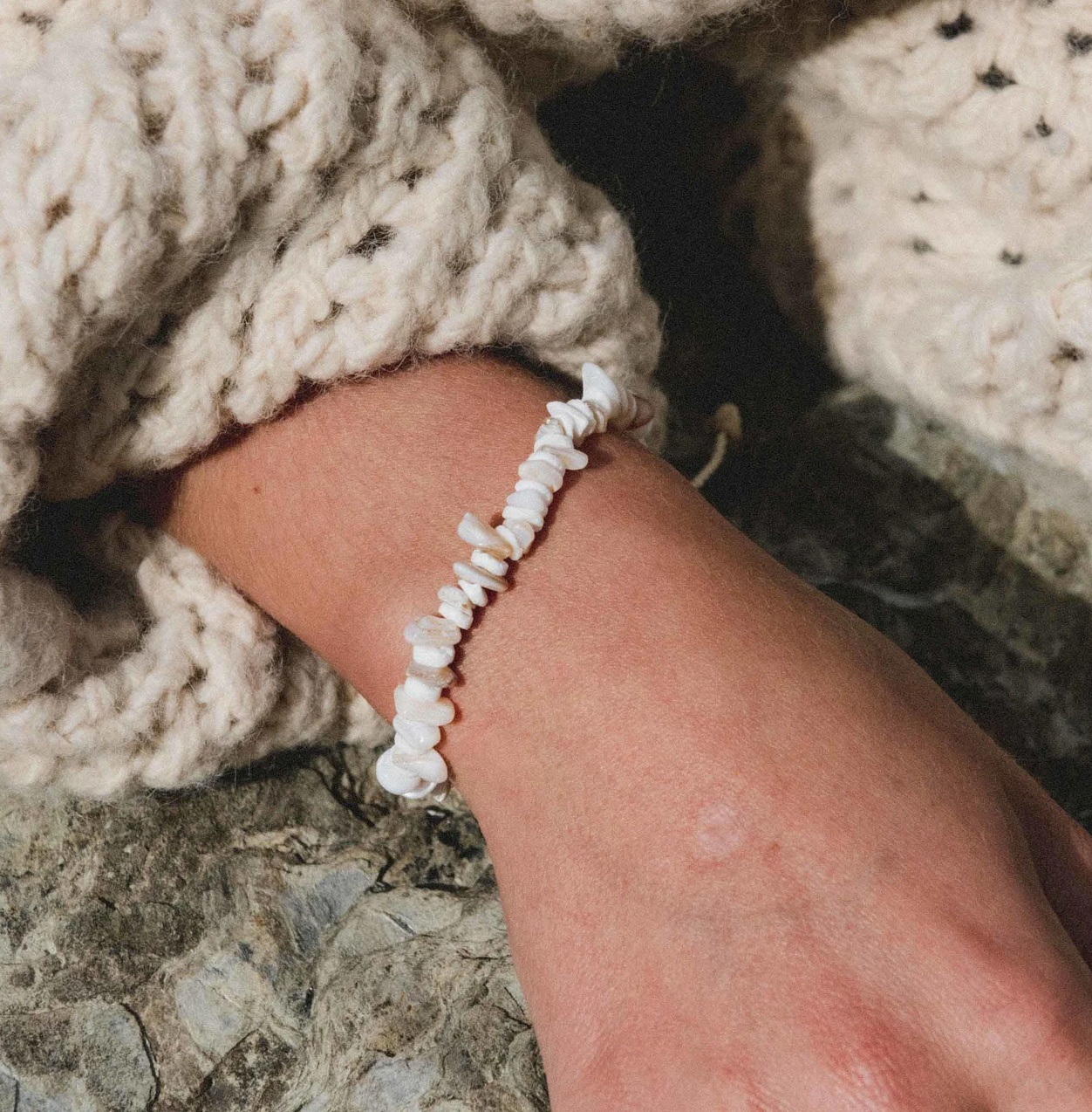 PINEAPPLE CANGGU PUKA SHELL SURFER BRACELET - KALB-001
